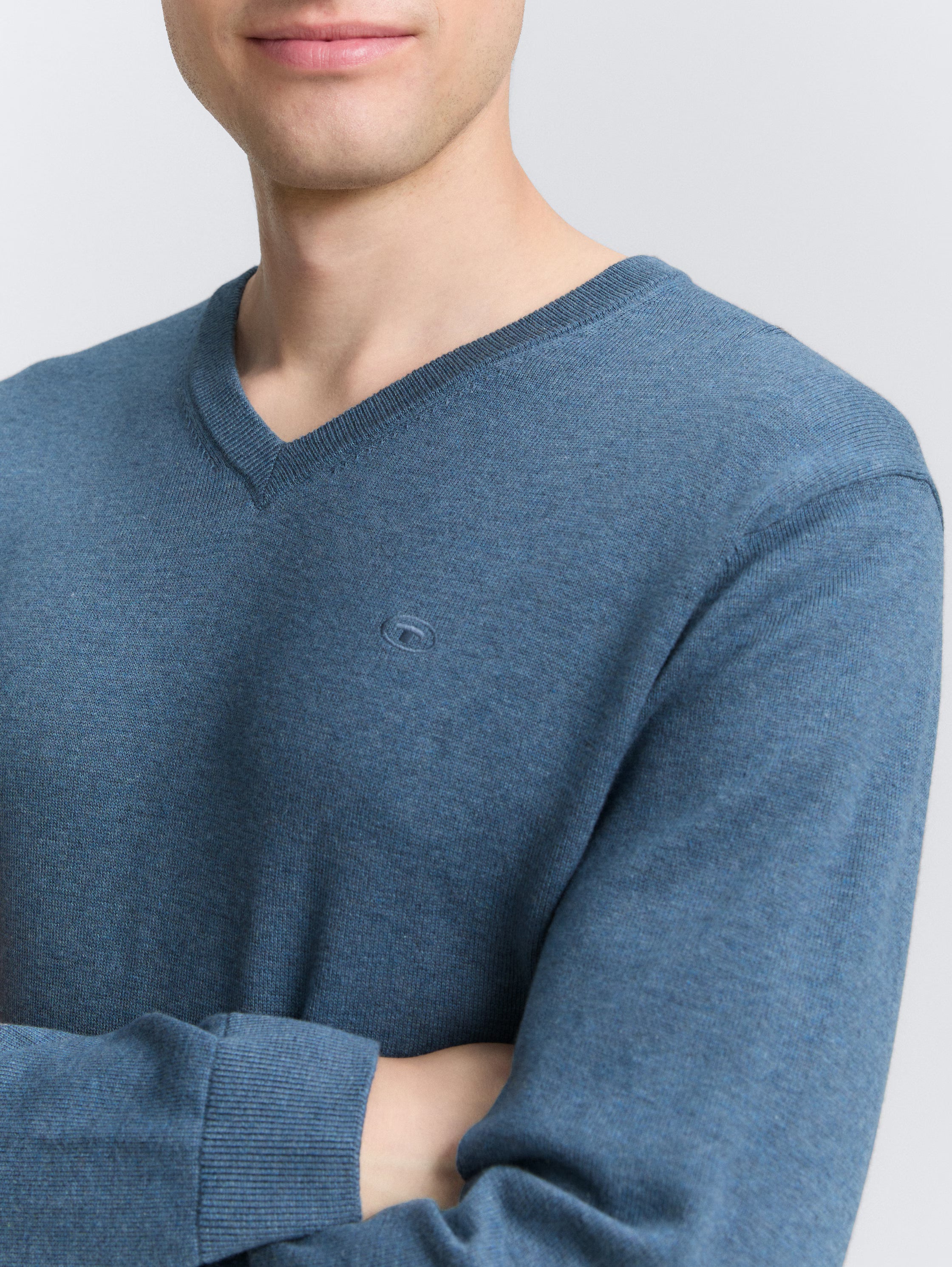 Pullover c/Gola em V - TOM TAILOR