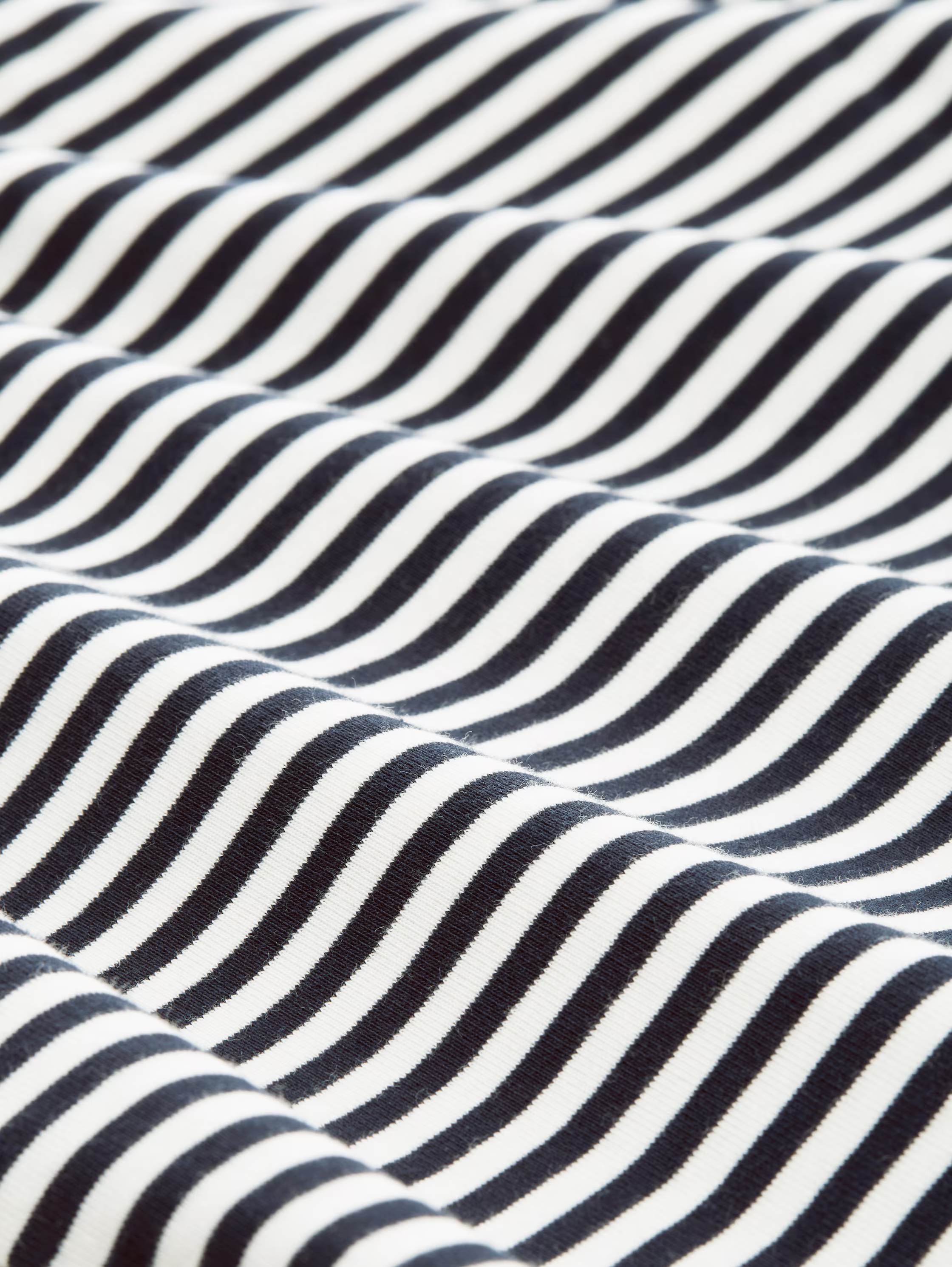 T-shirt com decote em V - TOM TAILOR