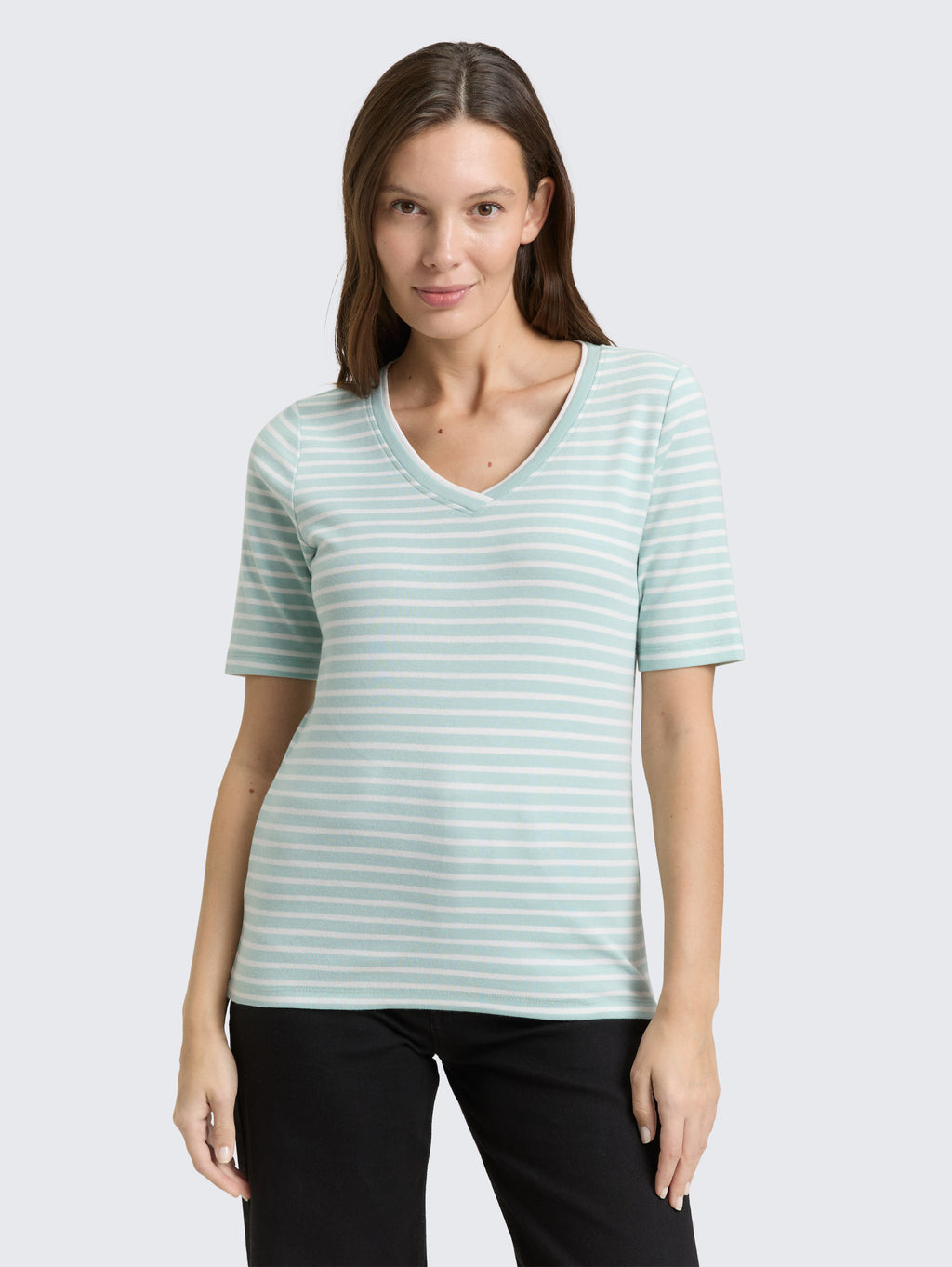 T-shirt c/ Gola em V - TOM TAILOR (+cores)