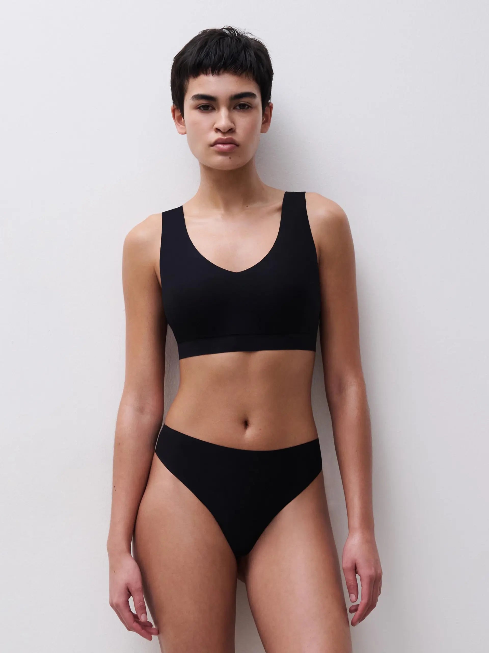 Cuecas Tanga/String - CHANTELLE (sem costuras)