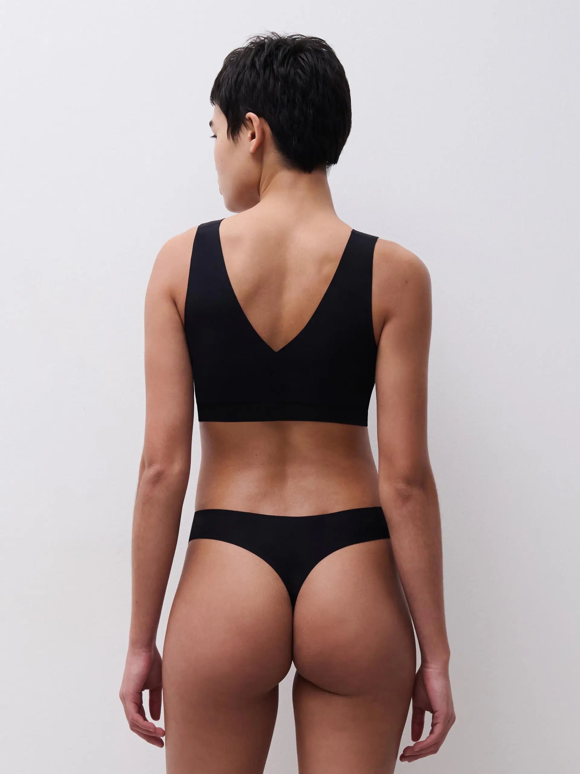 Cuecas Tanga/String - CHANTELLE (sem costuras)