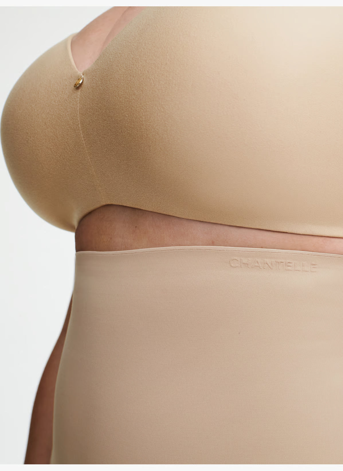 Cueca Modeladora - CHANTELLE (cintura-alta e meia perna)