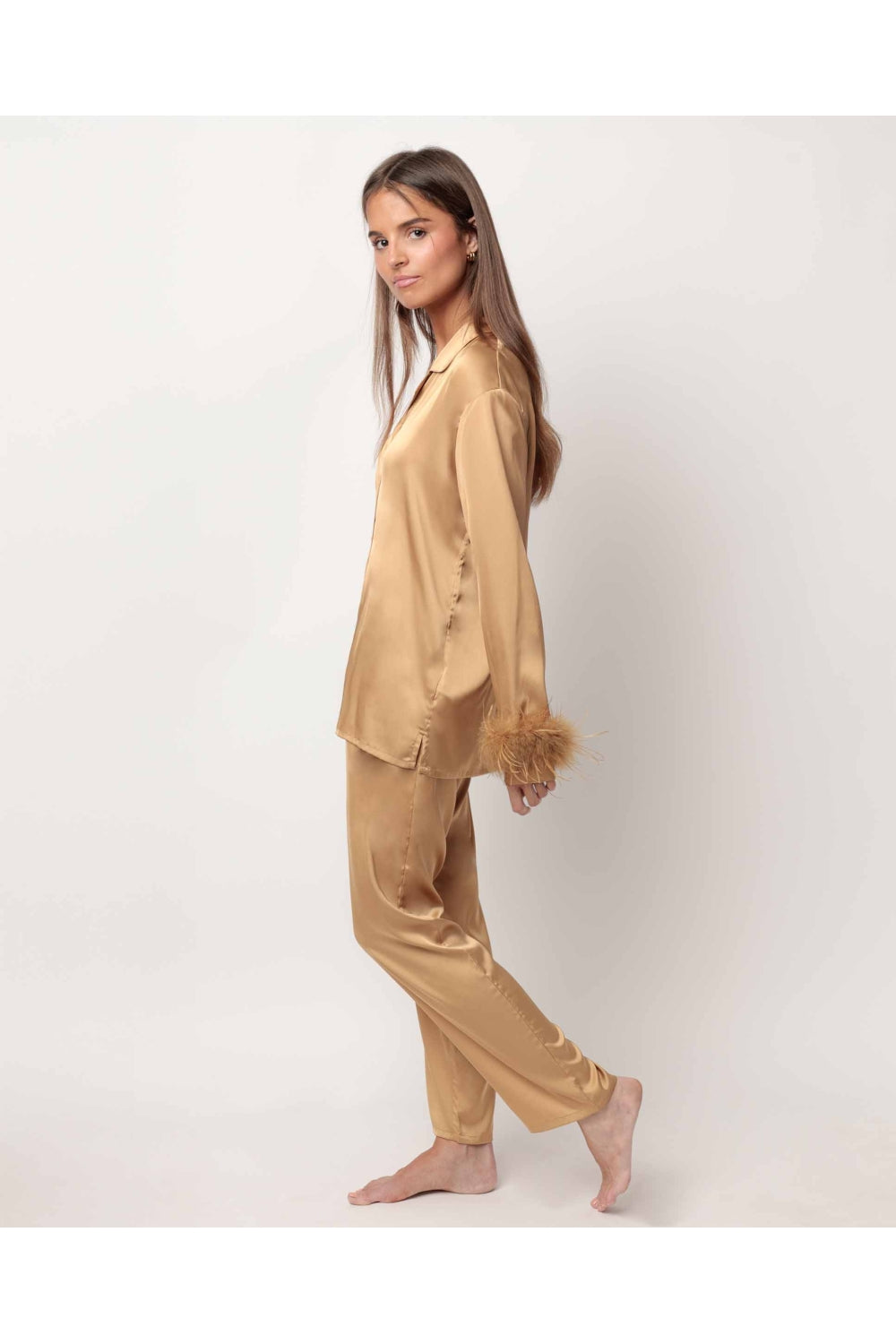 Pijama de Cetim c/ Plumas Removíveis - ADMAS