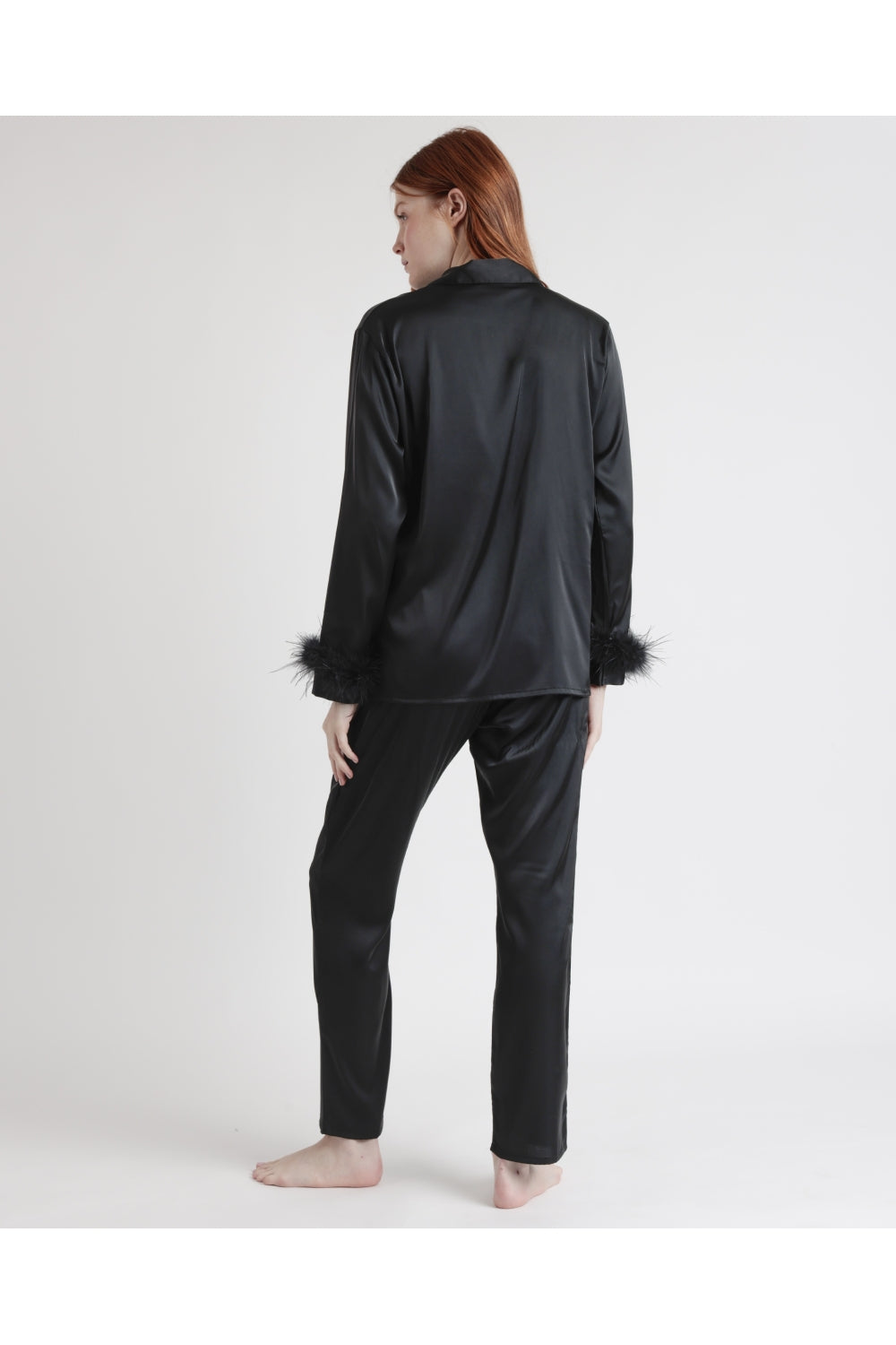 Pijama de Cetim c/ Plumas Removíveis - ADMAS