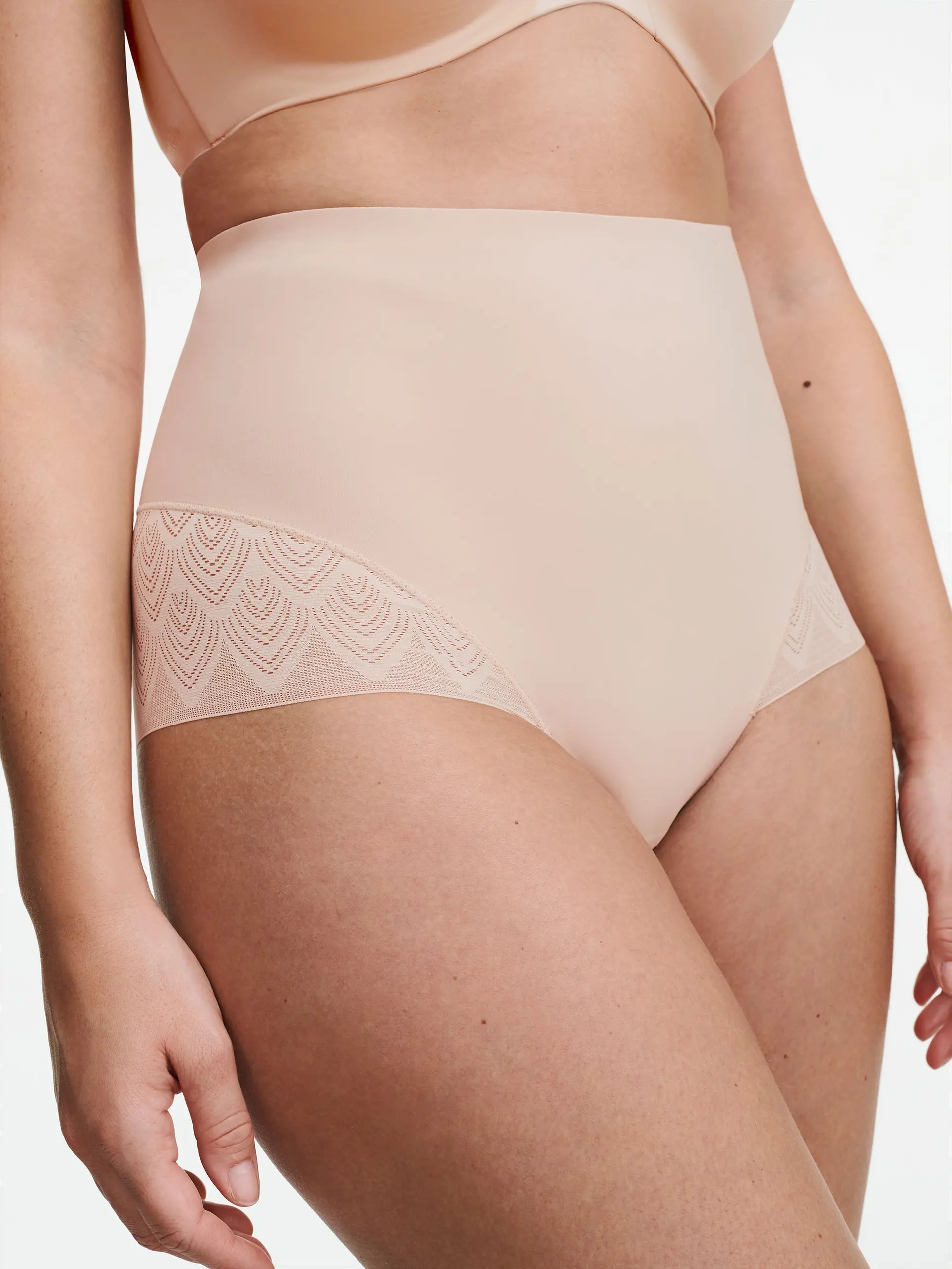 Cuecas Modeladoras Cintura-alta - CHANTELLE (sem costuras)